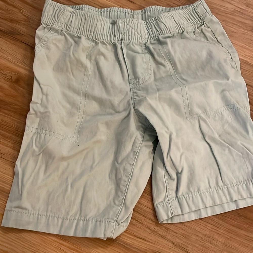 Carters size 5 shorts